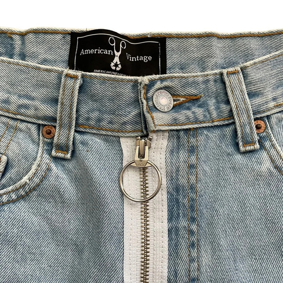 American Vintage Denim Skirt 29 Upcycled Levis Light Wash Frayed Hem Exposed Zip - Picture 4 of 10